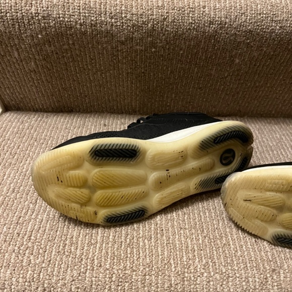 Lululemon sneaker size 6 - Picture 5 of 8